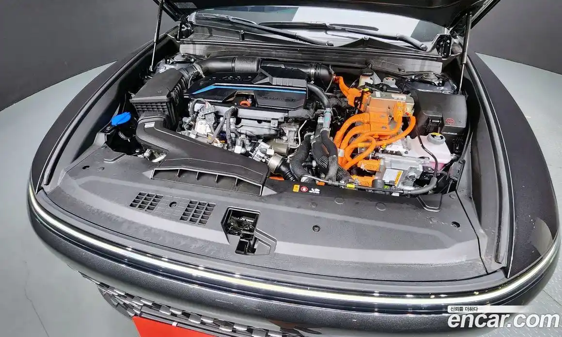 Hyundai Grandeur 2024 1.6 автомат (гидро), фото 6