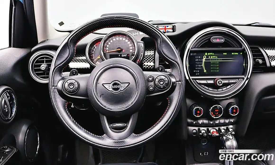Mini Cooper 2018 2.0 автомат (гидро), фото 13