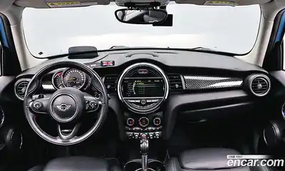 Mini Cooper 2018 2.0 автомат (гидро), миниатюра 7