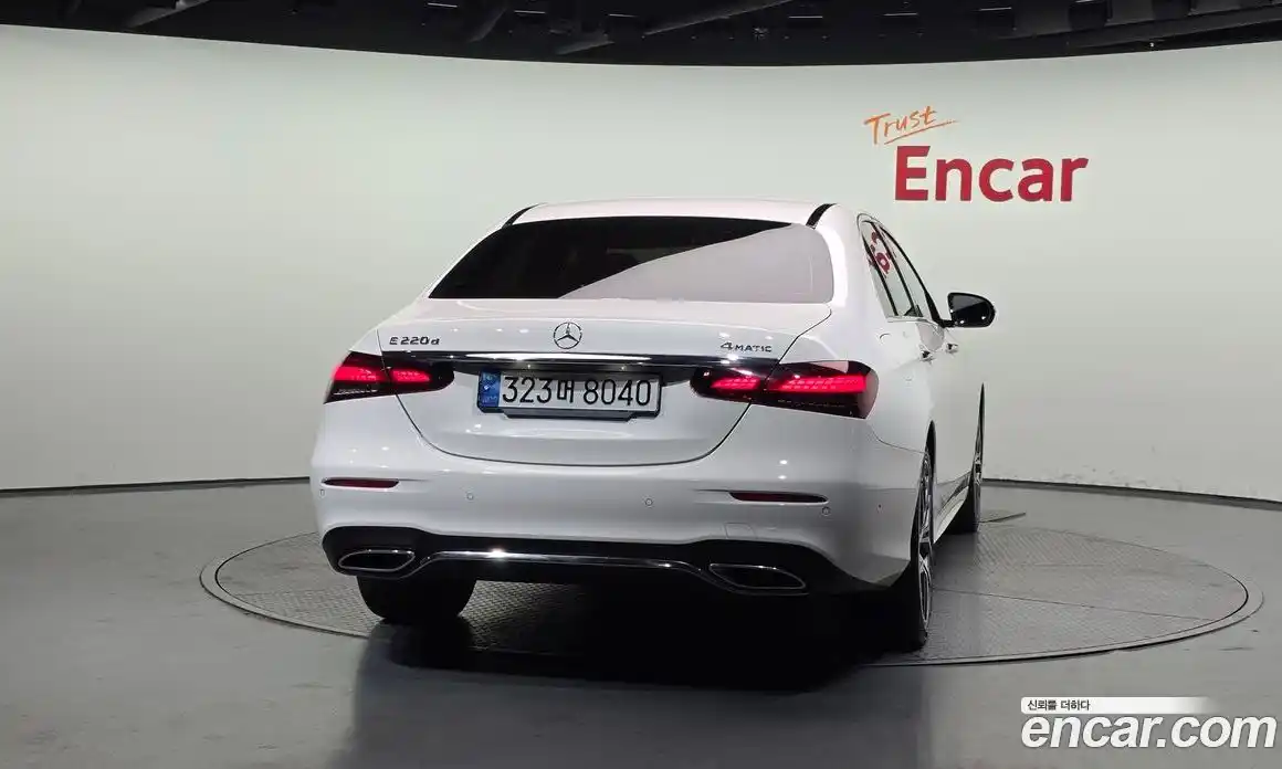 Mercedes-Benz E-Class 2021 1.9 автомат (гидро), фото 4