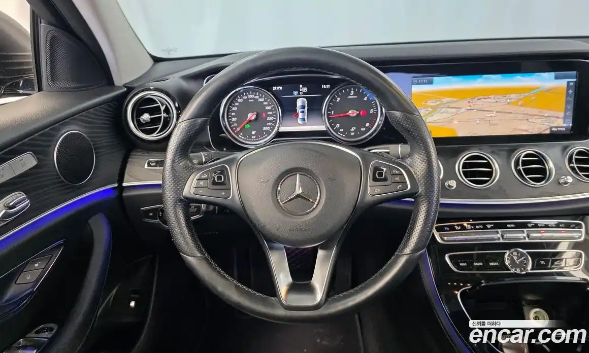 Mercedes-Benz E-Class 2016 1.9 автомат (гидро), фото 13