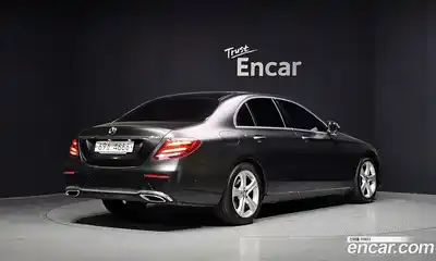 Mercedes-Benz E-Class 2016 1.9 автомат (гидро), миниатюра 2