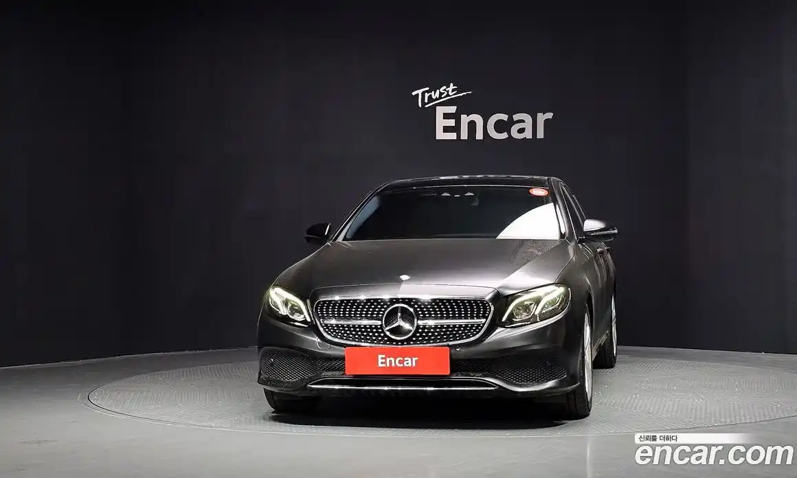 Mercedes-Benz E-Class 2016 1.9 автомат (гидро), фото 3