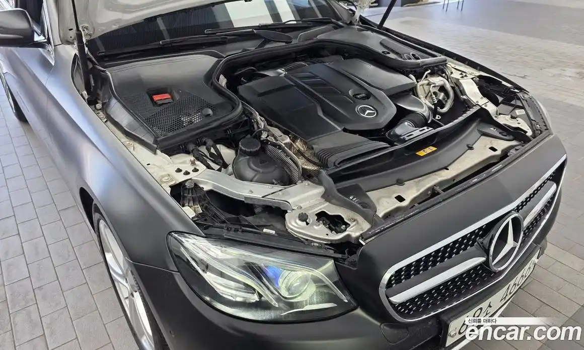 Mercedes-Benz E-Class 2016 1.9 автомат (гидро), фото 6