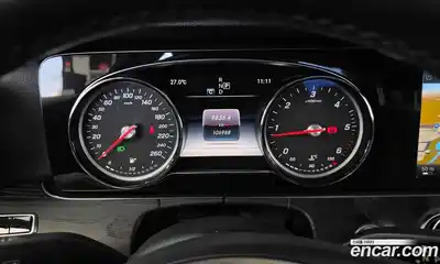 Mercedes-Benz E-Class 2016 1.9 автомат (гидро), миниатюра 8