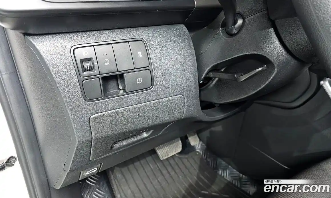 Hyundai Staria 2024 2.2 автомат (гидро), фото 23