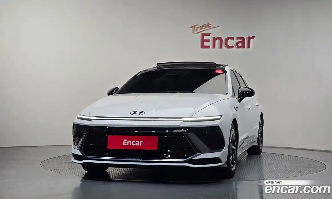 Hyundai Sonata 2023 1.6 автомат (гидро), фото 3