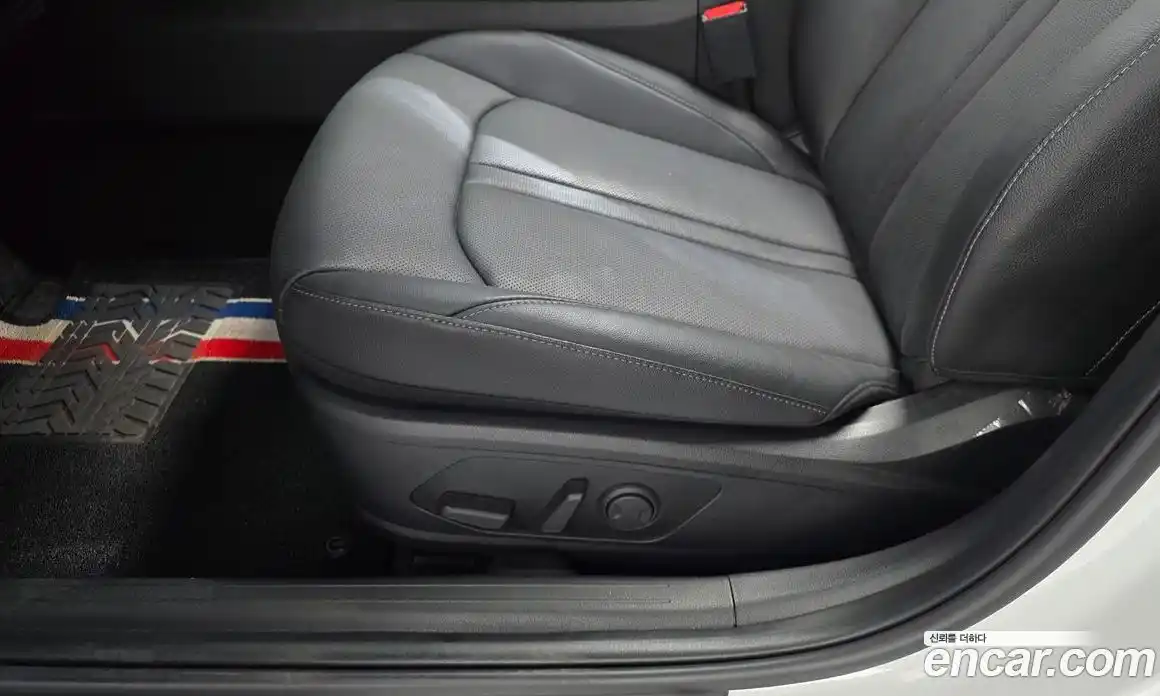 Hyundai Sonata 2023 1.6 автомат (гидро), фото 33