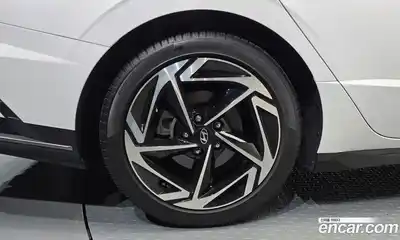 Hyundai Sonata 2023 1.6 автомат (гидро), миниатюра 5