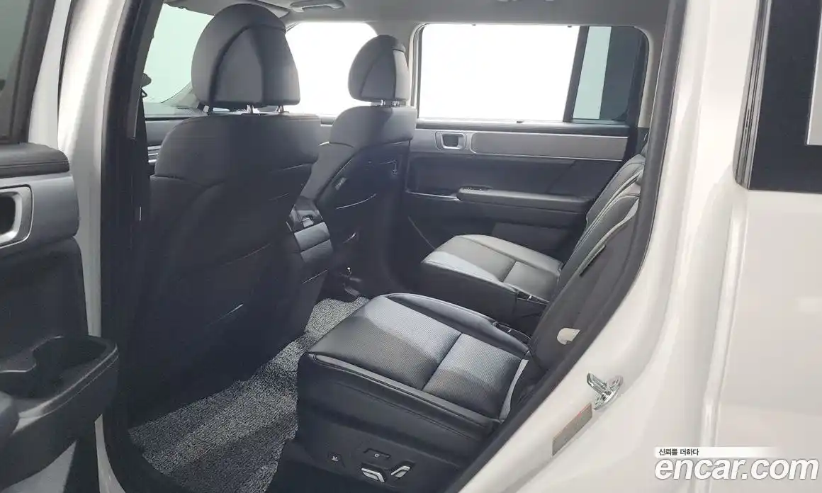 Hyundai Santa Fe 2025 2.5 автомат (гидро), фото 26