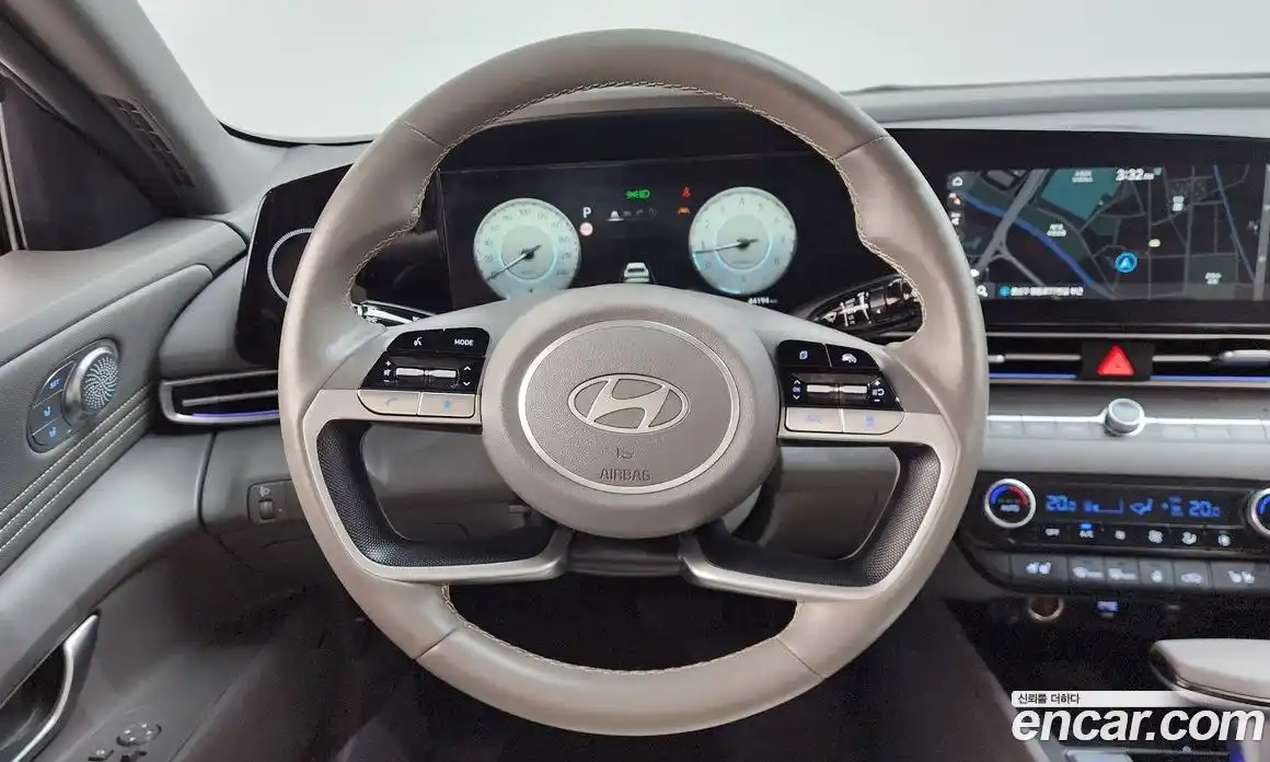 Hyundai Avante 2023 1.6 автомат (гидро), фото 12