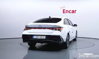Hyundai Avante 2023 1.6 автомат (гидро), миниатюра 4