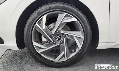 Hyundai Avante 2023 1.6 автомат (гидро), миниатюра 5