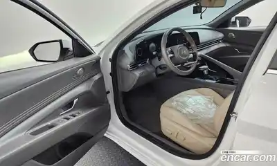 Hyundai Avante 2023 1.6 автомат (гидро), миниатюра 10