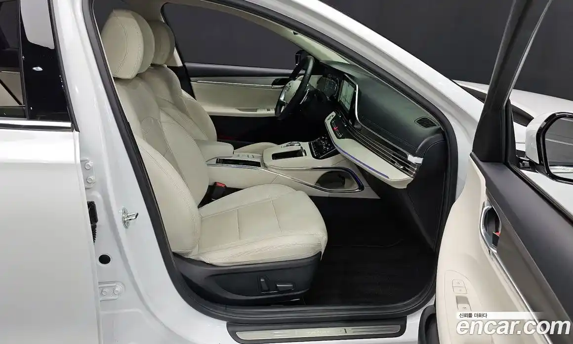 Hyundai Grandeur 2022 2.5 автомат (гидро), фото 16