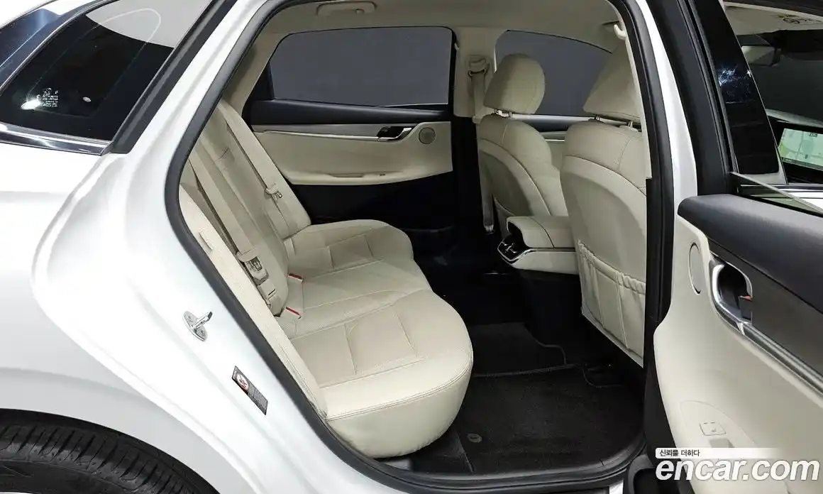 Hyundai Grandeur 2022 2.5 автомат (гидро), фото 17