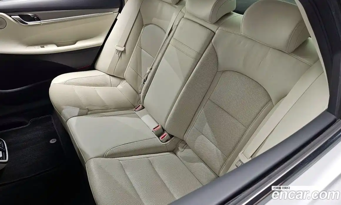 Hyundai Grandeur 2022 2.5 автомат (гидро), фото 30