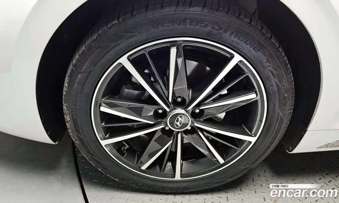 Hyundai Grandeur 2022 2.5 автомат (гидро), фото 5