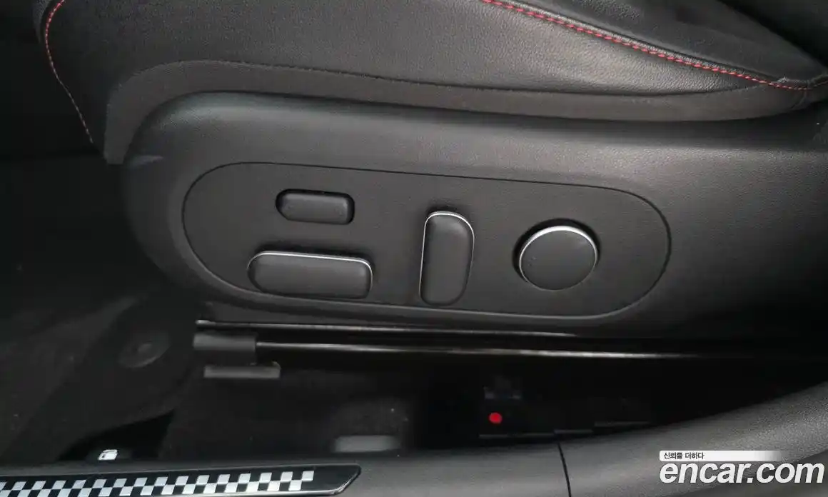 Hyundai Kona 2023 1.6 автомат (гидро), фото 18