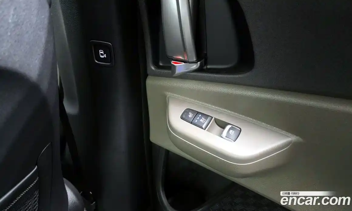 Kia Carnival 2025 1.6 автомат (гидро), фото 19