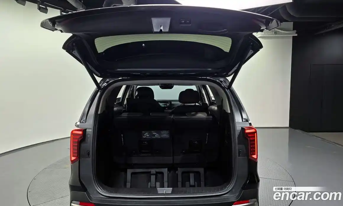 Kia Carnival 2025 1.6 автомат (гидро), фото 20