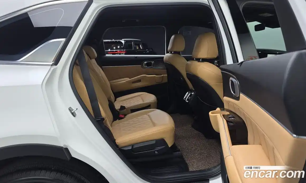 Kia Sorento 2022 1.6 автомат (гидро), фото 17
