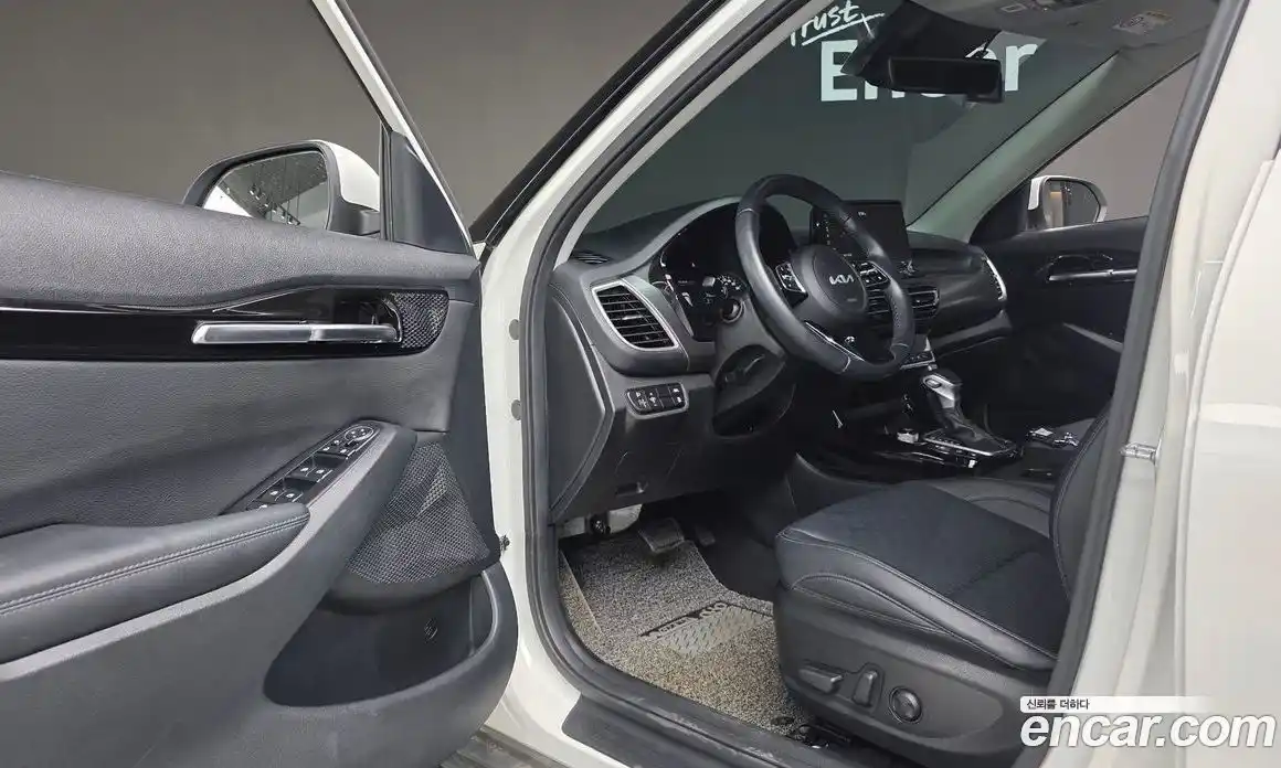 Kia Seltos 2022 1.6 автомат (гидро), фото 16