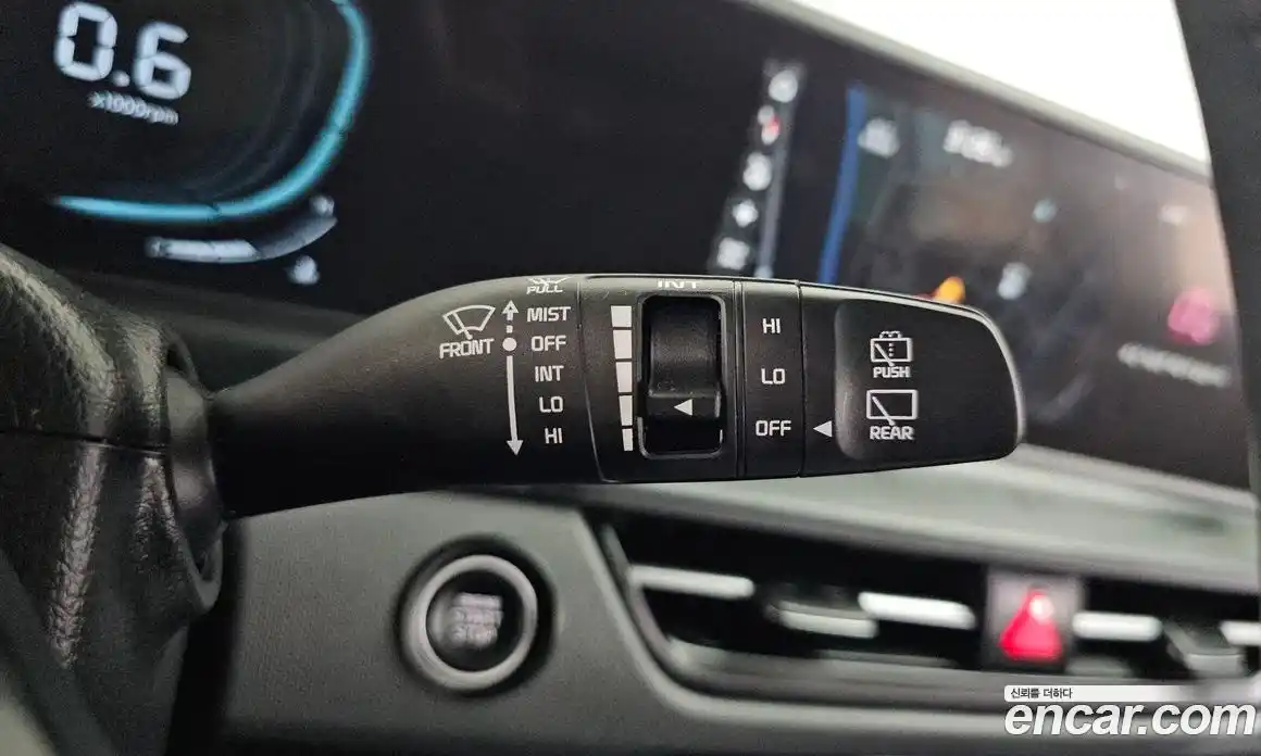 Kia Seltos 2024 2.0 автомат (гидро), фото 25
