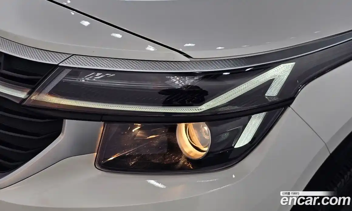 Kia Seltos 2024 2.0 автомат (гидро), фото 8