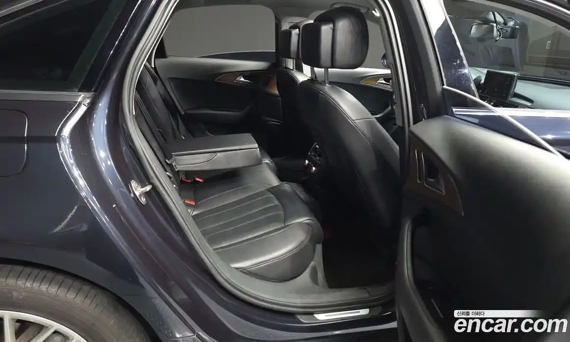 Audi A6 2016 3.0 автомат (гидро), фото 12