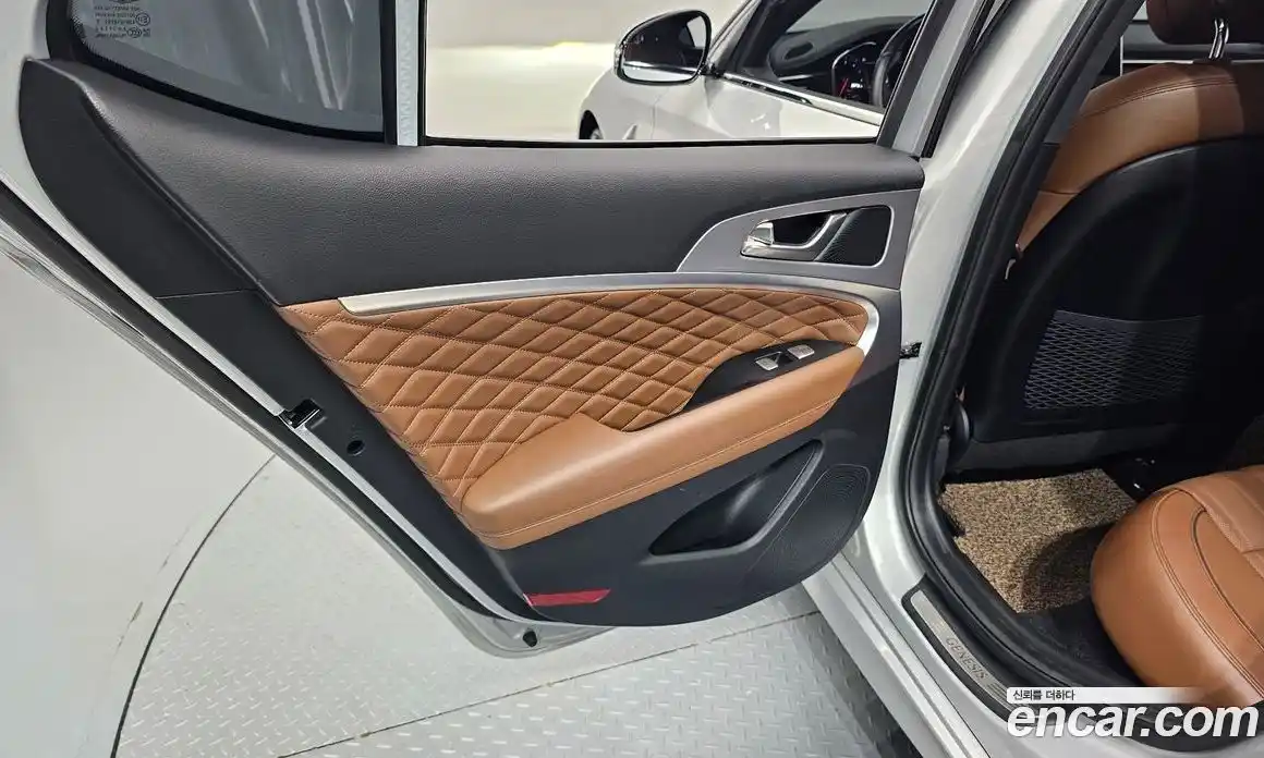 Genesis G70 2019 2.0 автомат (гидро), фото 15