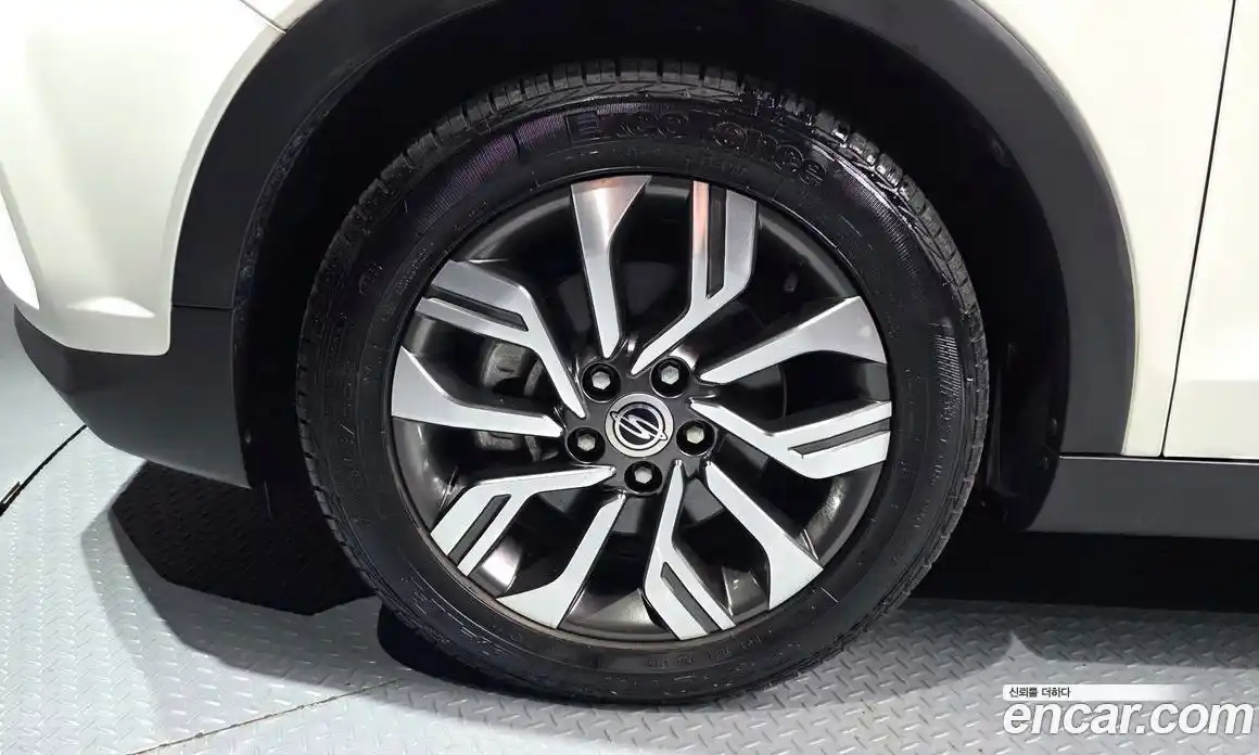 SsangYong TIBOLI 2017 1.6 автомат (гидро), фото 5