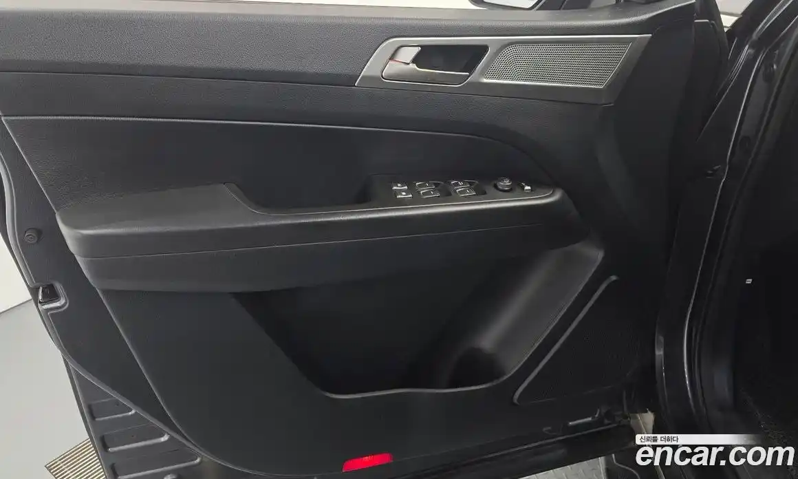 SsangYong Rexton 2018 2.2 автомат (гидро), фото 14
