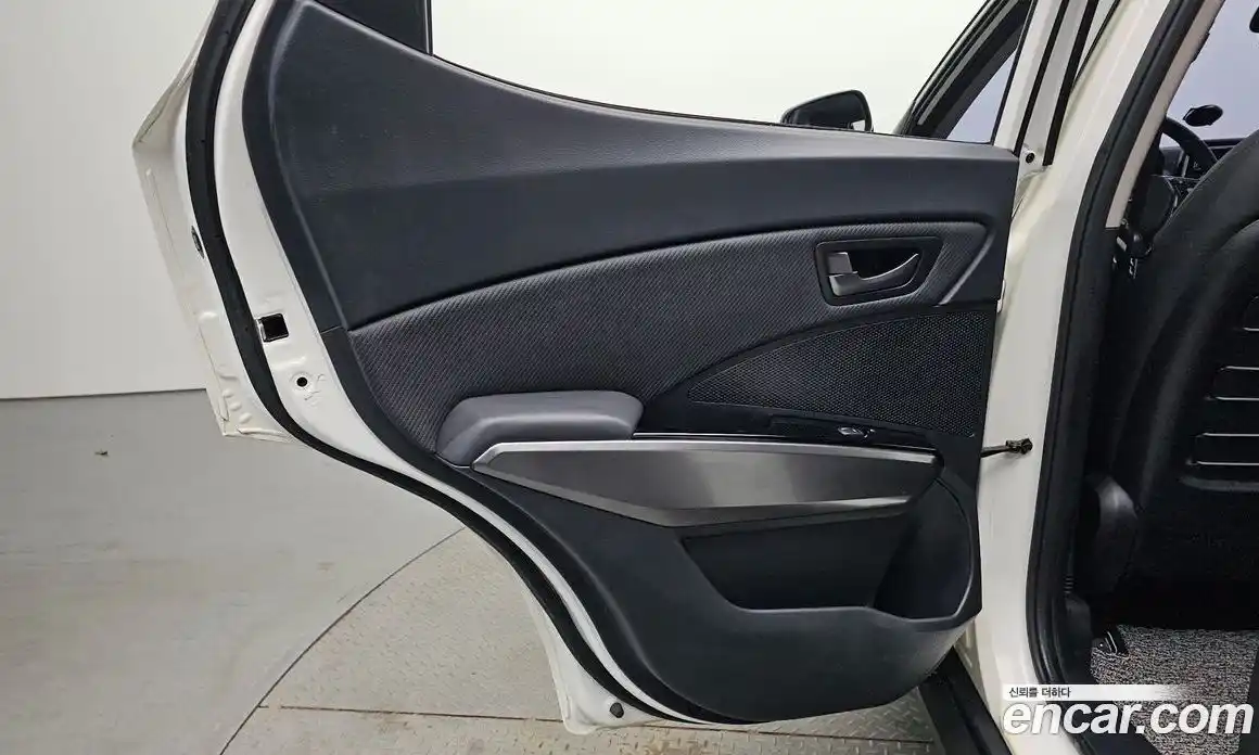 SsangYong TIBOLI 2019 1.5 автомат (гидро), фото 15
