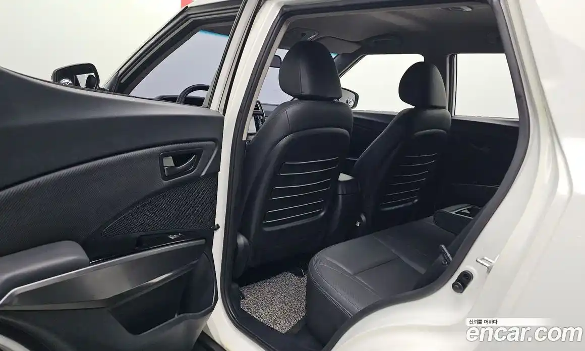 SsangYong TIBOLI 2019 1.5 автомат (гидро), фото 17