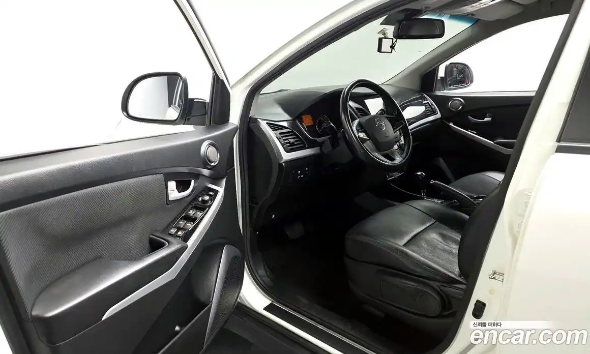 SsangYong Korando 2018 2.2 автомат (гидро), фото 10