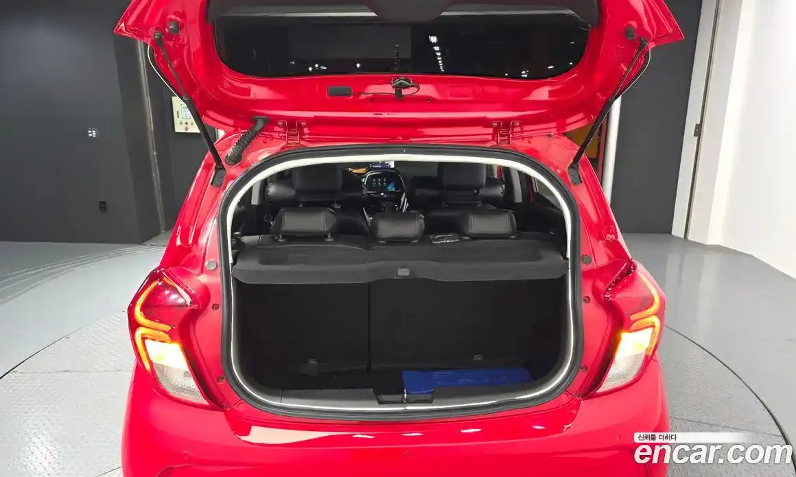 Chevrolet Spark 2016 1.0 автомат (гидро), фото 32