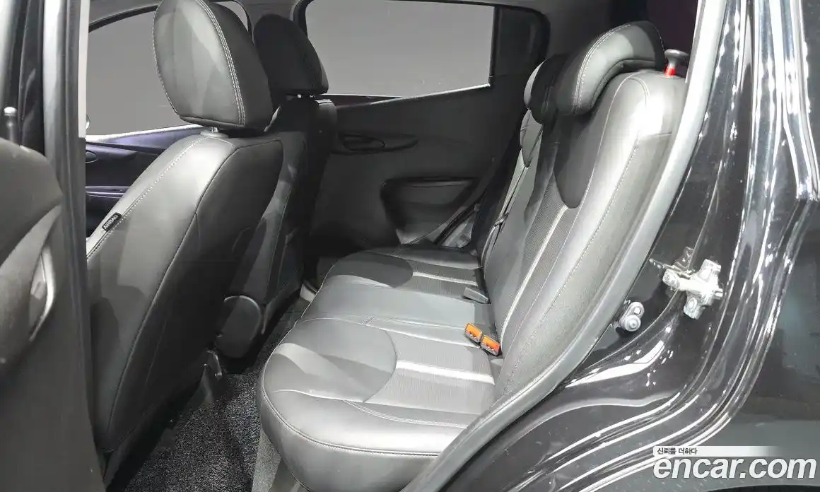 Chevrolet Spark 2019 1.0 автомат (гидро), фото 18