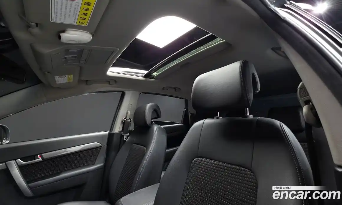 Chevrolet Captiva 2011 2.2 автомат (гидро), фото 16