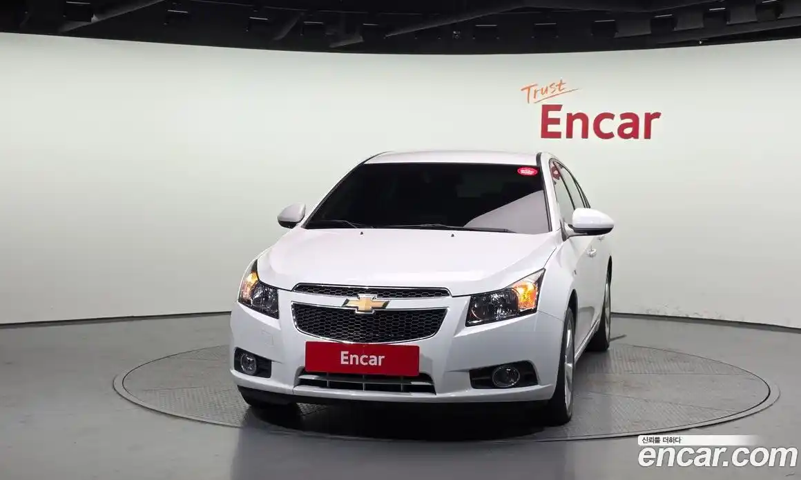 Chevrolet Cruze 2011 1.8 автомат (гидро), фото 3