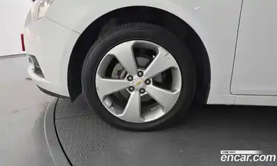 Chevrolet Cruze 2011 1.8 автомат (гидро), миниатюра 5
