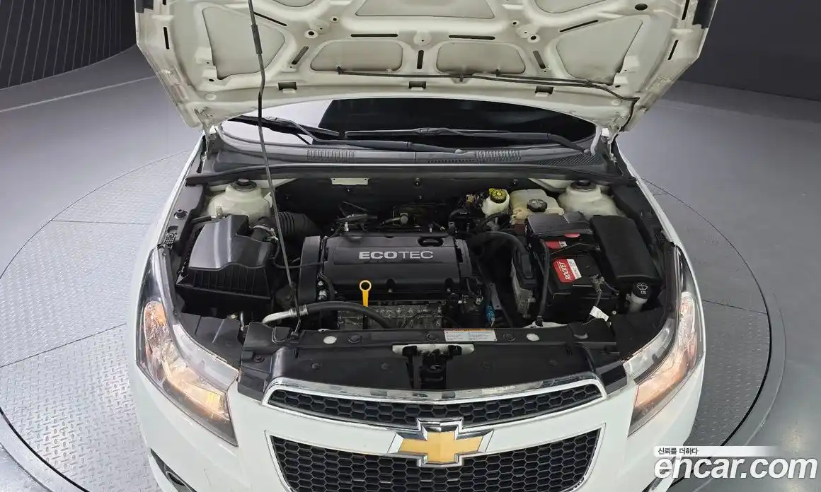 Chevrolet Cruze 2011 1.8 автомат (гидро), фото 6