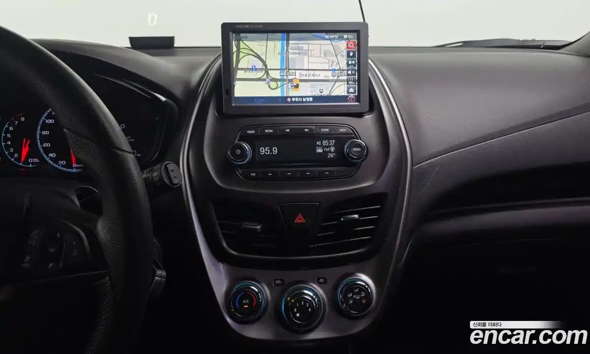 Chevrolet Spark 2016 1.0 автомат (гидро), фото 13