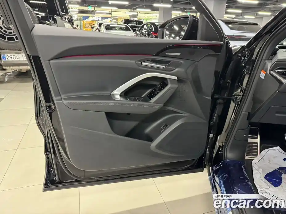Audi Q5 2025 2.0 автомат (гидро), фото 9