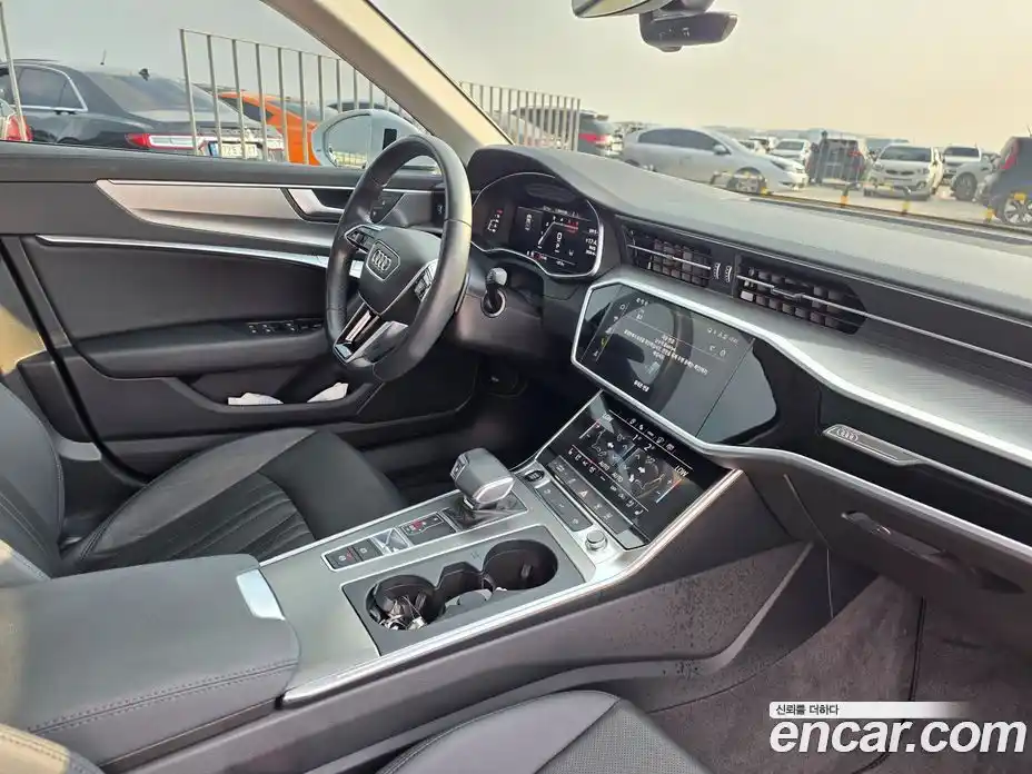 Audi A6 2023 2.0 автомат (гидро), фото 9