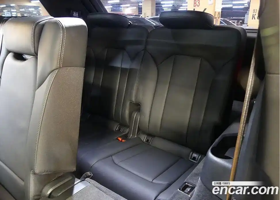 Audi Q7 2023 3.0 автомат (гидро), фото 18