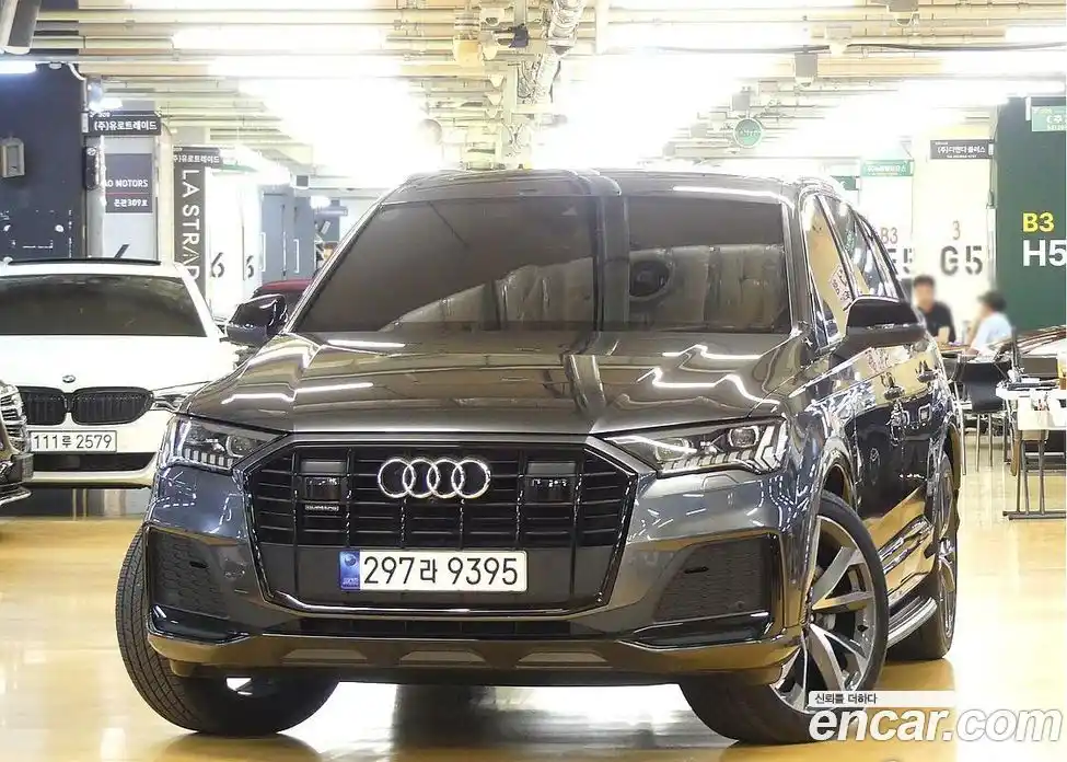 Audi Q7 2023 3.0 автомат (гидро), фото 3