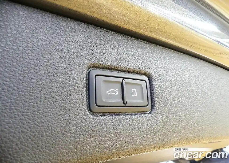 Audi Q7 2023 3.0 автомат (гидро), фото 4