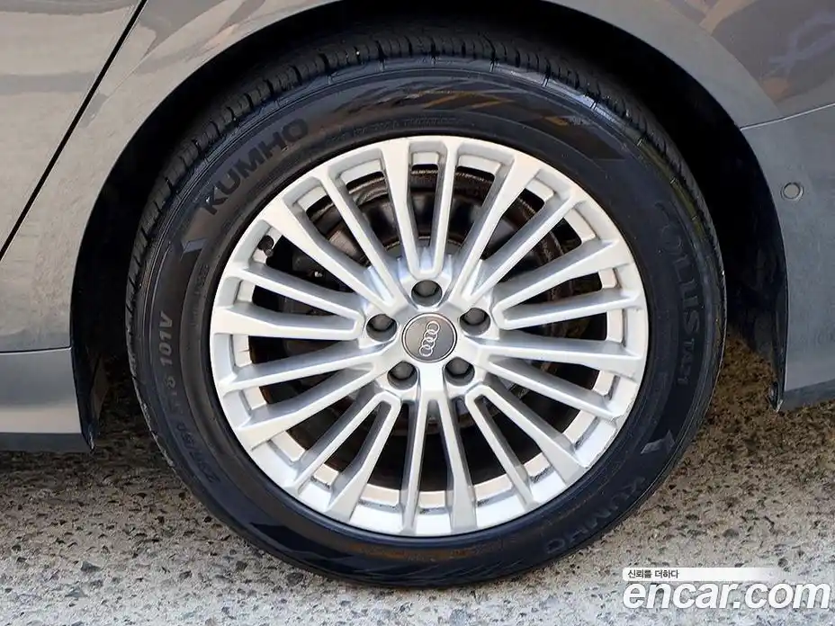 Audi A6 2020 2.0 автомат (гидро), фото 18