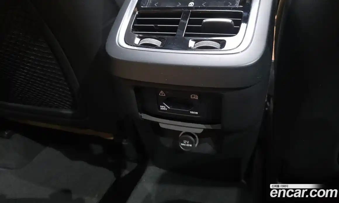 Volvo XC60 2019 2.0 автомат (гидро), фото 33
